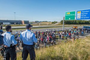 17-latka będzie ukarana za obronę przed uchodźcą Jutlandia Sonderborg