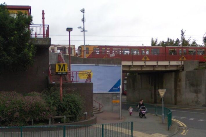 Newcastle - Metro stop Wallsend
